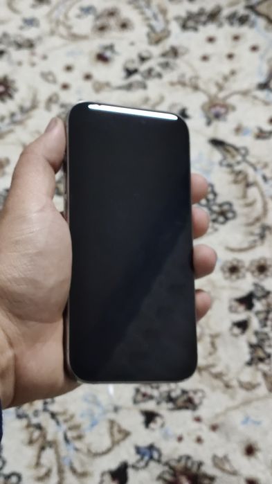 Iphone 15 pro ekran ketgan tushib ketdi
