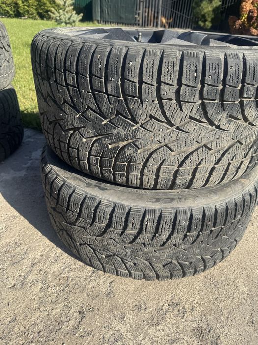 Toyo 275/40 и 315/35 R20 шипованные