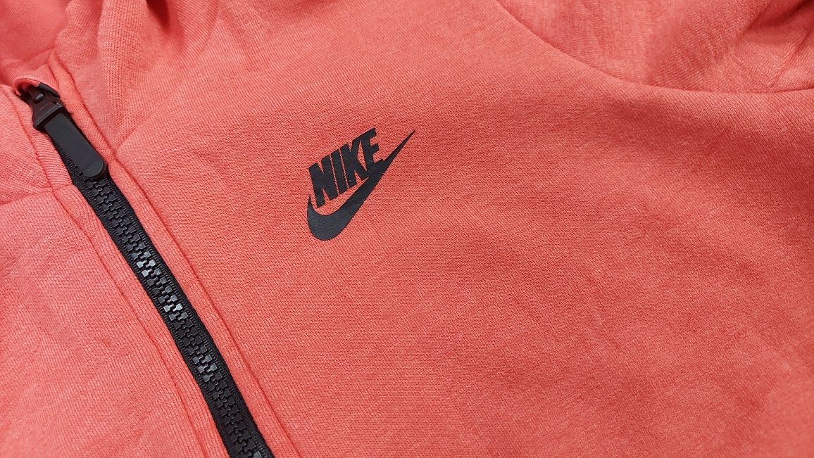 Nike tech fleece XS  овърсайз
