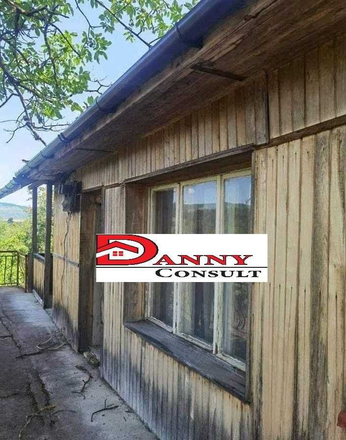 Вила за отдих в гр. Стражица