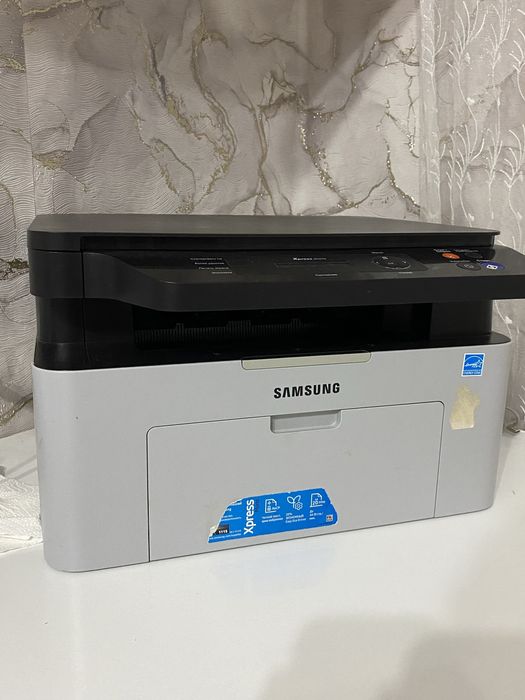 Принтер Samsung Xpress M2070