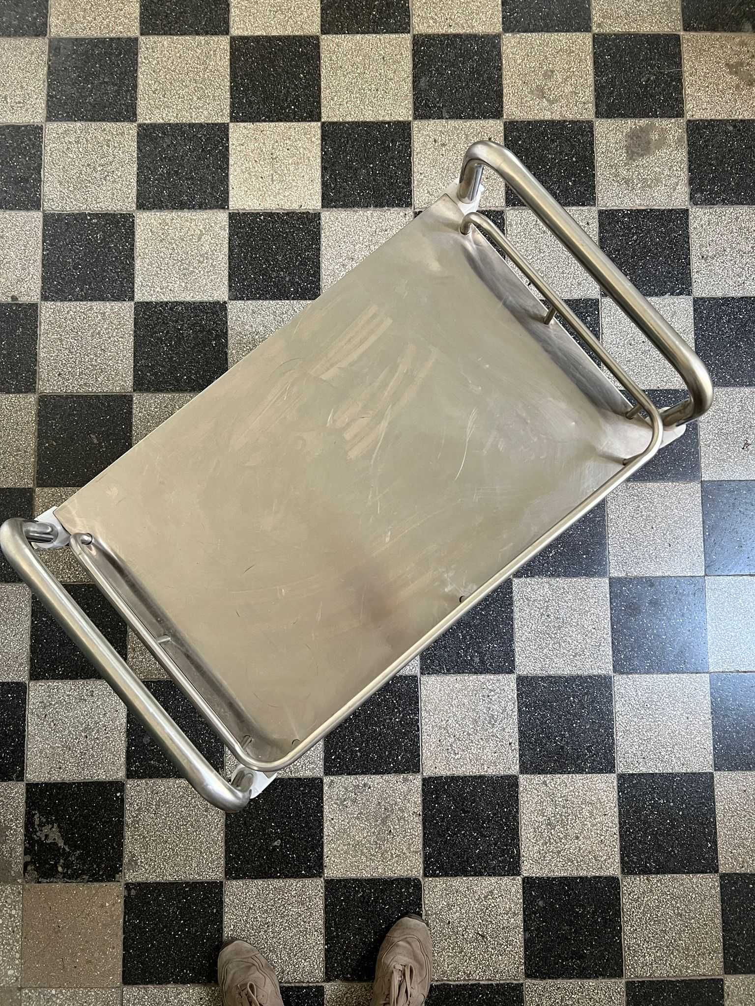 Masa instrumente inox cu roți