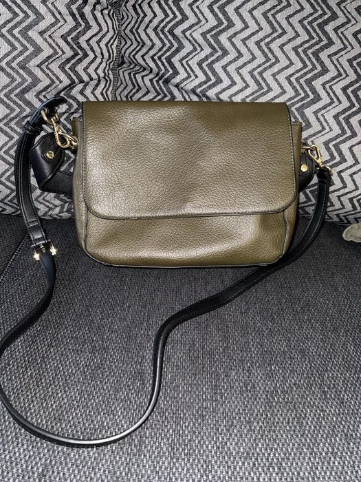 Дамска чанта- Carpisa