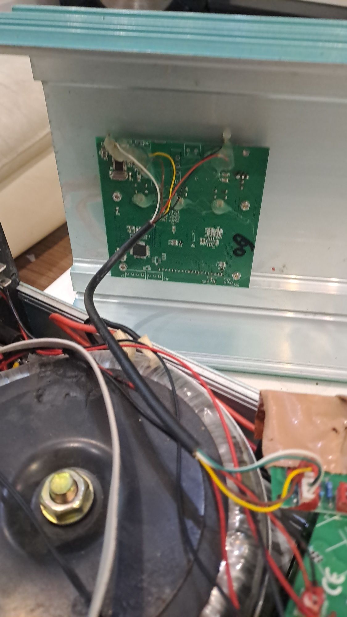 Инвертор 12v-220v5000w за ремонт!!!