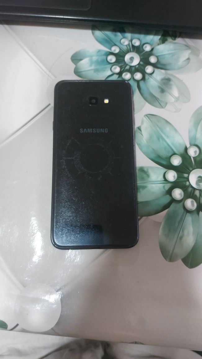 Acer va J4+ birgalikda