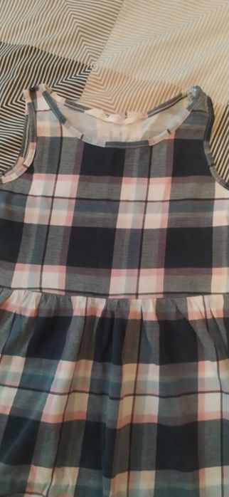 Лот рокли за момиче 4- 5 години