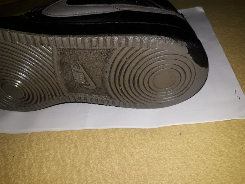 Adidas nike gheata  de adulti