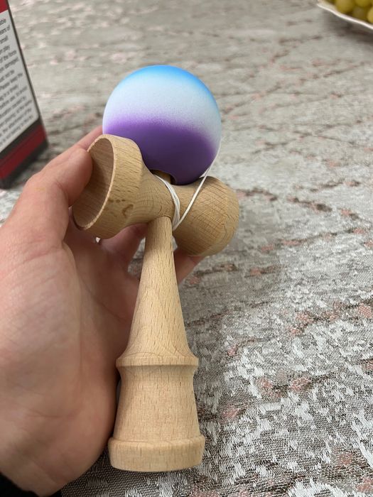 Kendama X cu ken Sweets perfectă