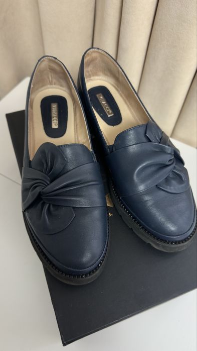 Лоферы кожанные 36 р