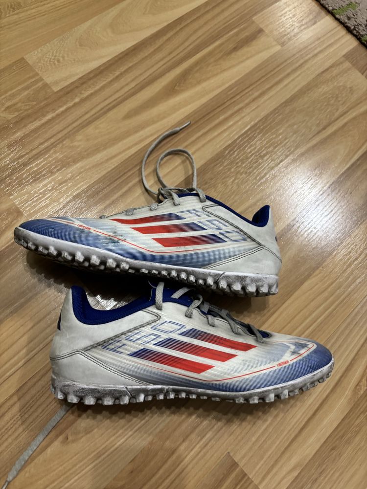 Футболни стоножки Adidas F50