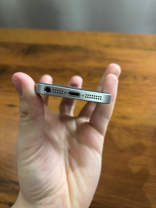 Iphone se в идеальном состоянии