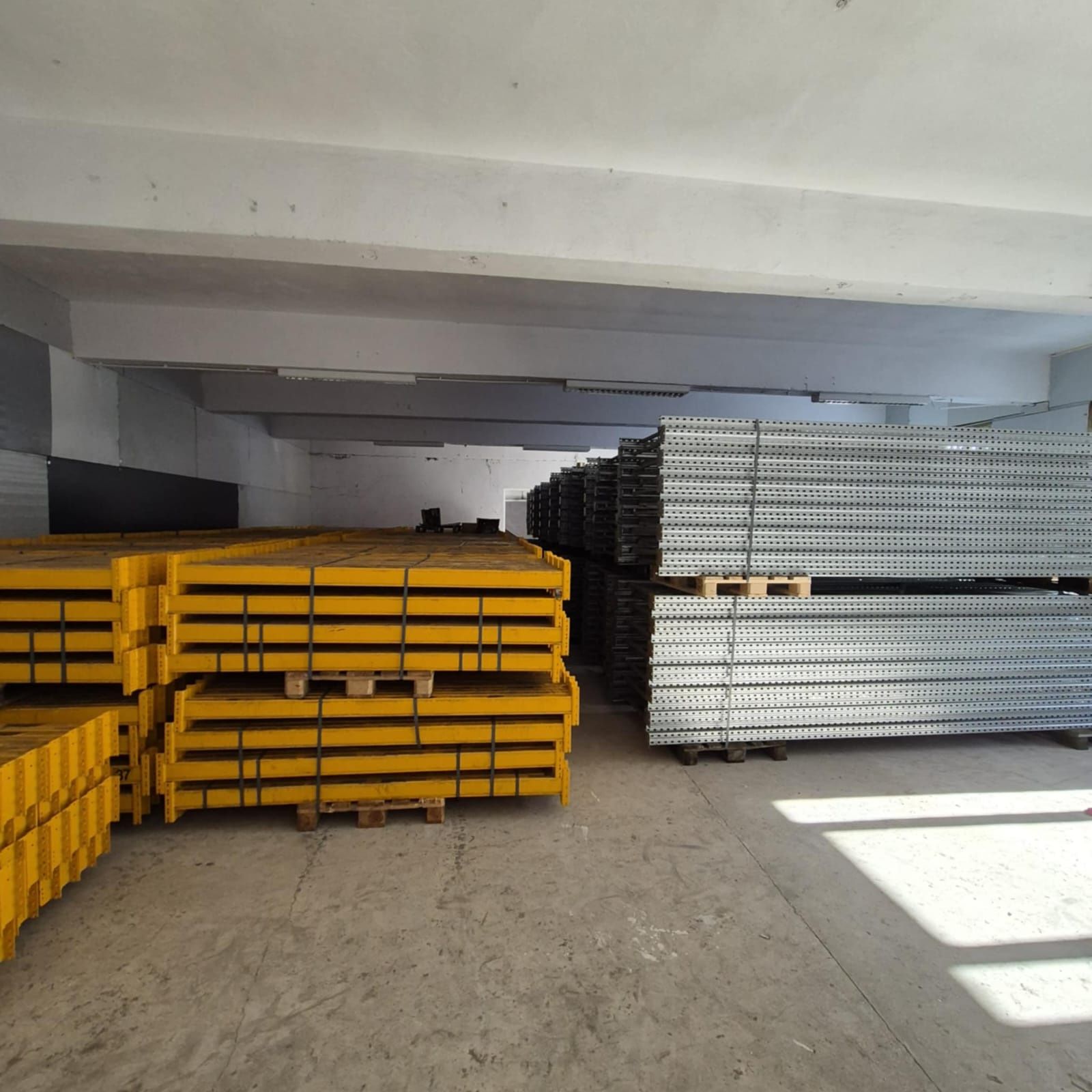 Rafturi metalice profesionale