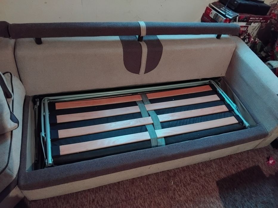 Употребяван ъглов диван