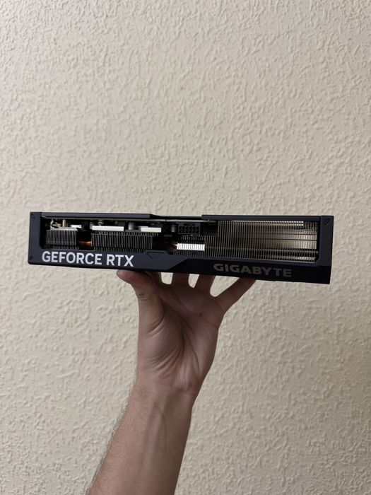 rtx 4070super 12gb gigabyte
