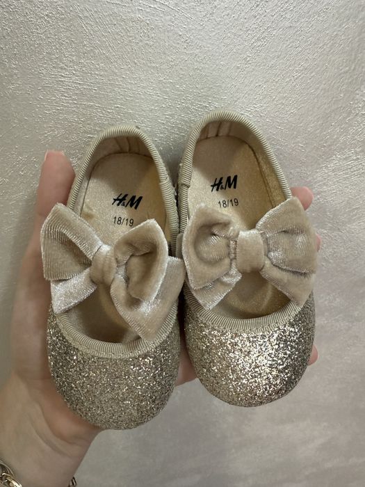 Бебешки пантофки H&M