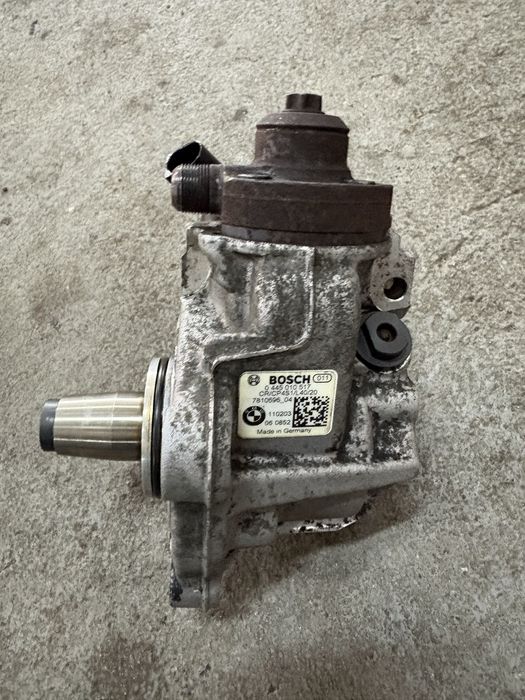 Pompa injectie inalta presiune BMW 520 320 Seria 1 3 5 X1 X3 N47 184CP