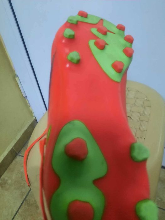 Бутонки за футбол