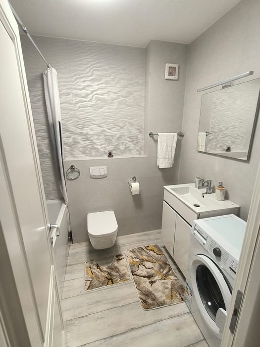 Proprietar închiriez apart doua cam bloc nou