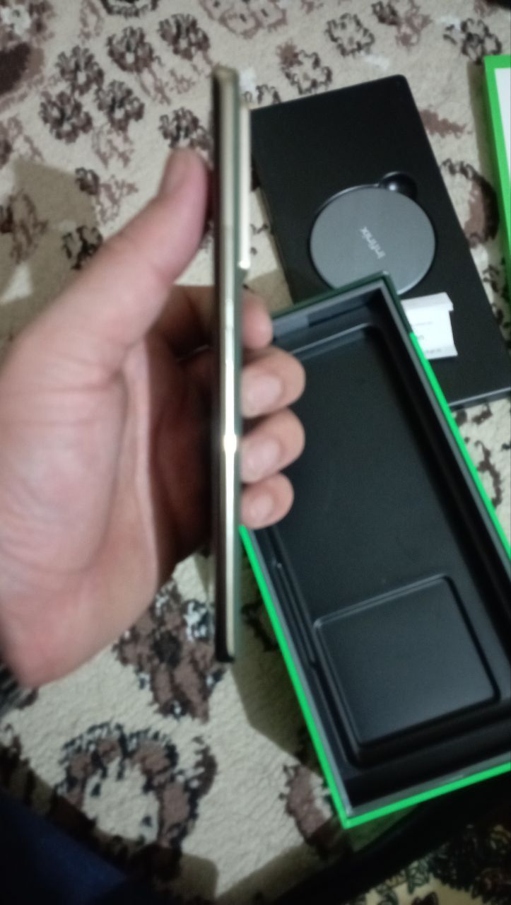 Infinix not 40 pro 24/256 polniy full ideal