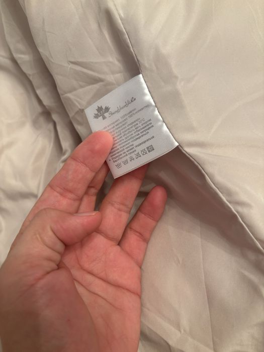 Продаю зимнюю тёплую чёрную куртку