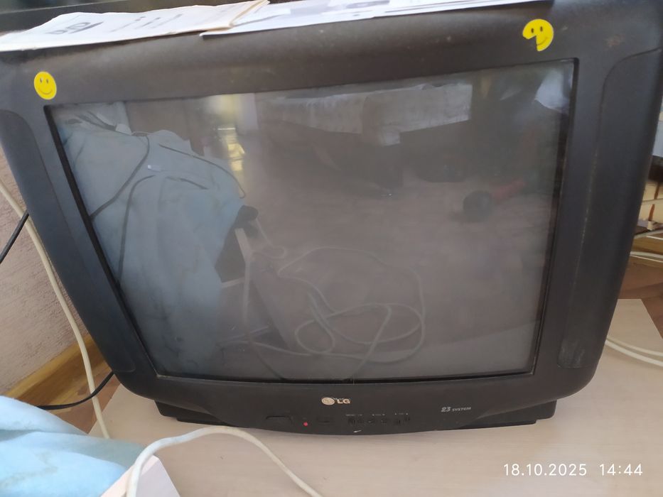 Продам телевизорLG