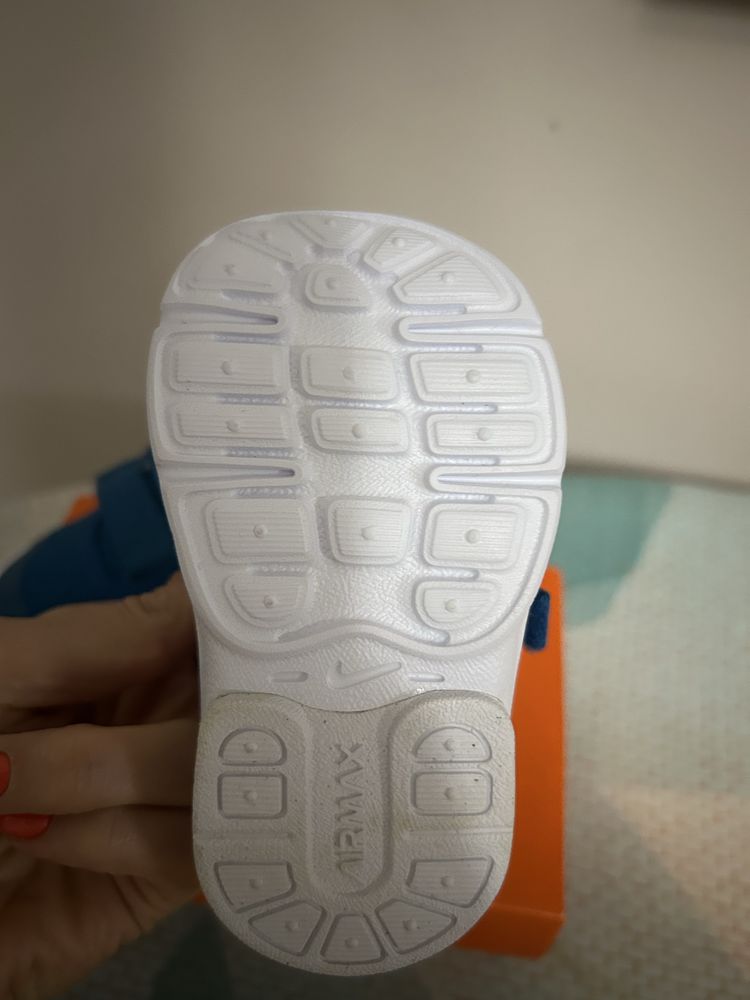 Оригинални маратонки Nike