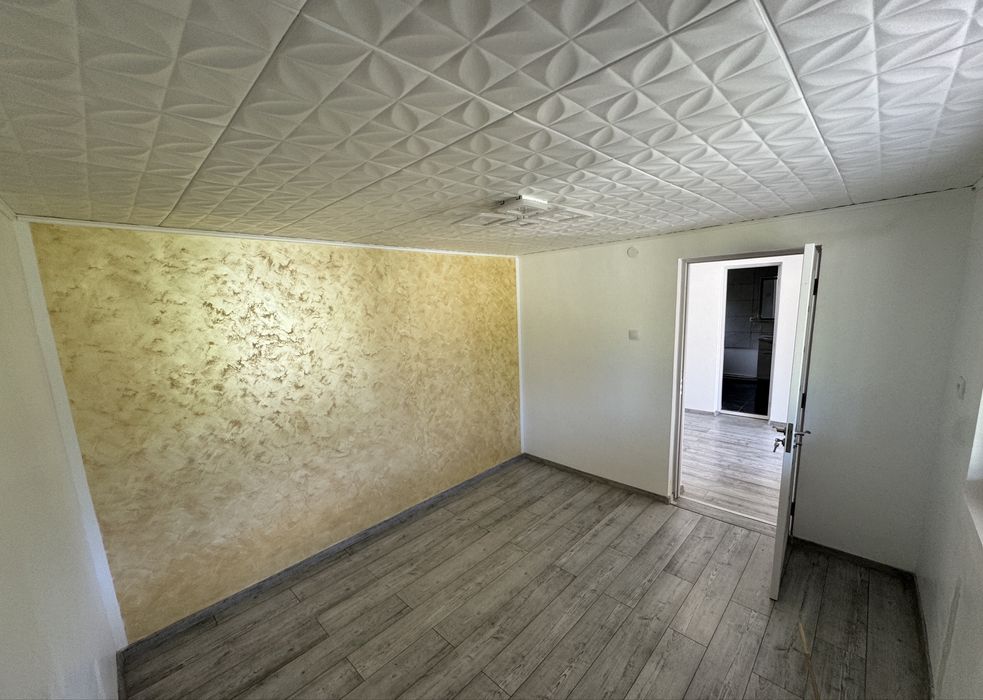 Casa de vanzare ,sau schimb cu apartament