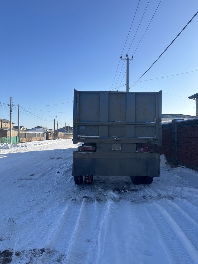 Прицеп самосвал в отличном состоянии