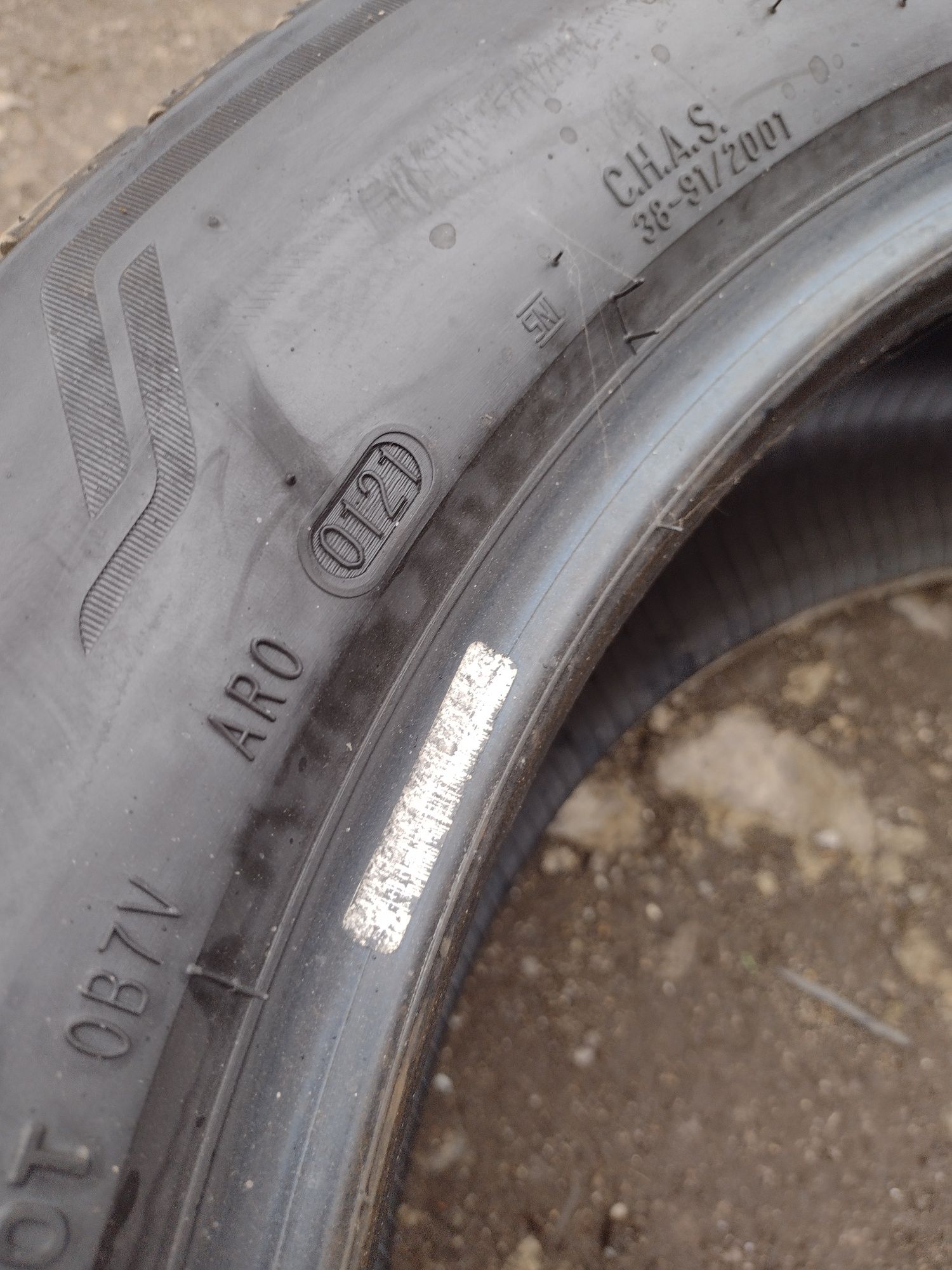 Перфектни 2бр.305/40/20 Bridgestone Alenza 001 дот0520