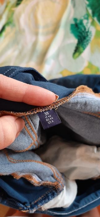 Blugi gravide marimea 38