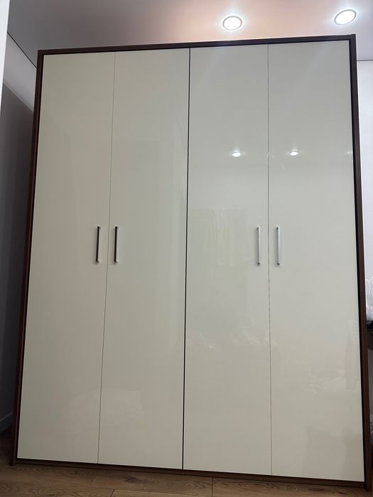 Продам шкаф Шатура 5 дв.