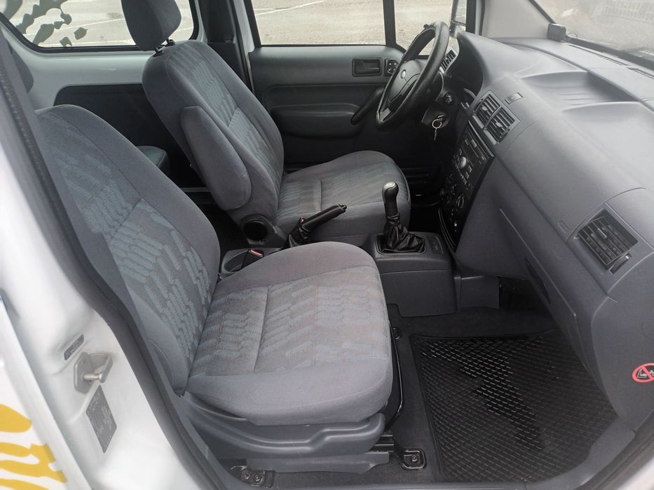 FORD  Conect Maxi  2009, 8 locuri