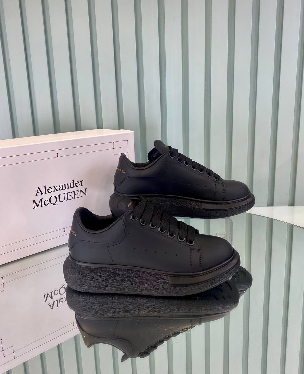 Alexander Mcqueen piele Premium