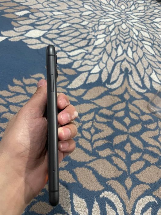 Iphone 11  ideal holatda