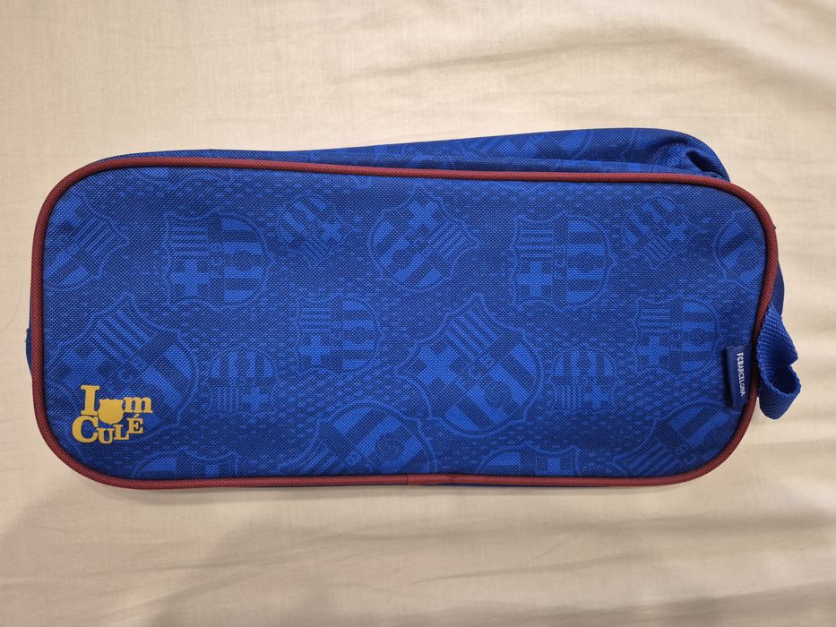 Vand geanta pentru incaltaminte cu FC Barcelona, noua