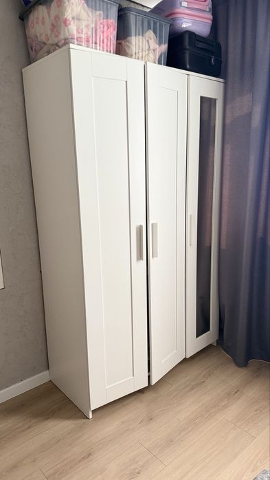 Шкаф распашной IKEA