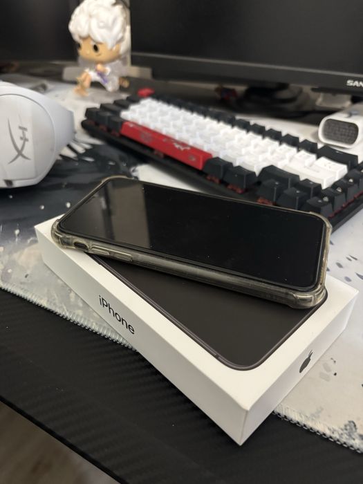 Продаю Iphone 11