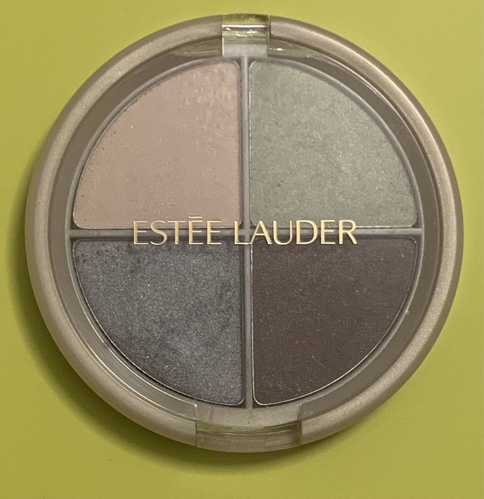 Vand Estée Lauder eyeshadow