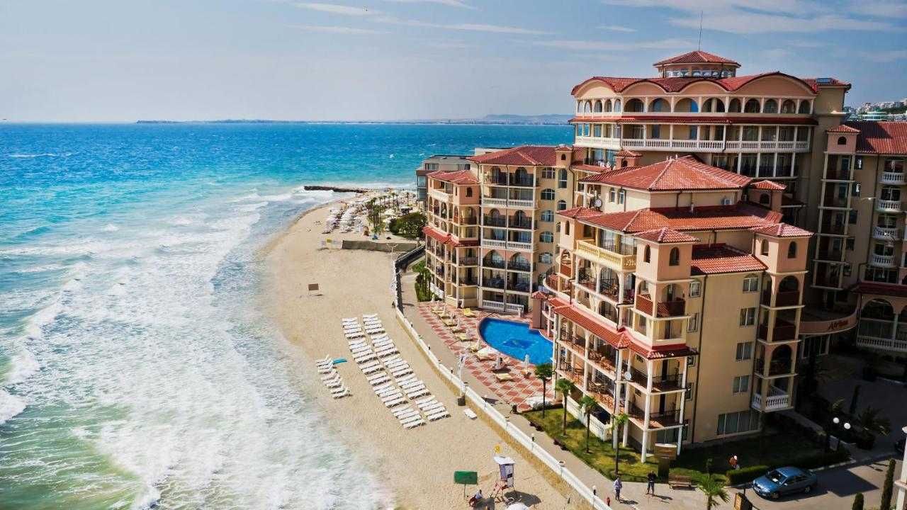 Продава се Тристаен апартамент в к.к. Елените - 100 кв.м за 1200 €/кв.м - Снимка #16