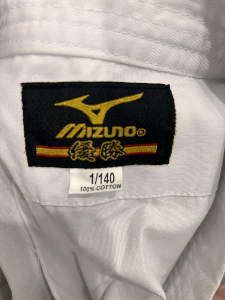 Кимоно MIZUNO детское для карате на 7,8,9 лет