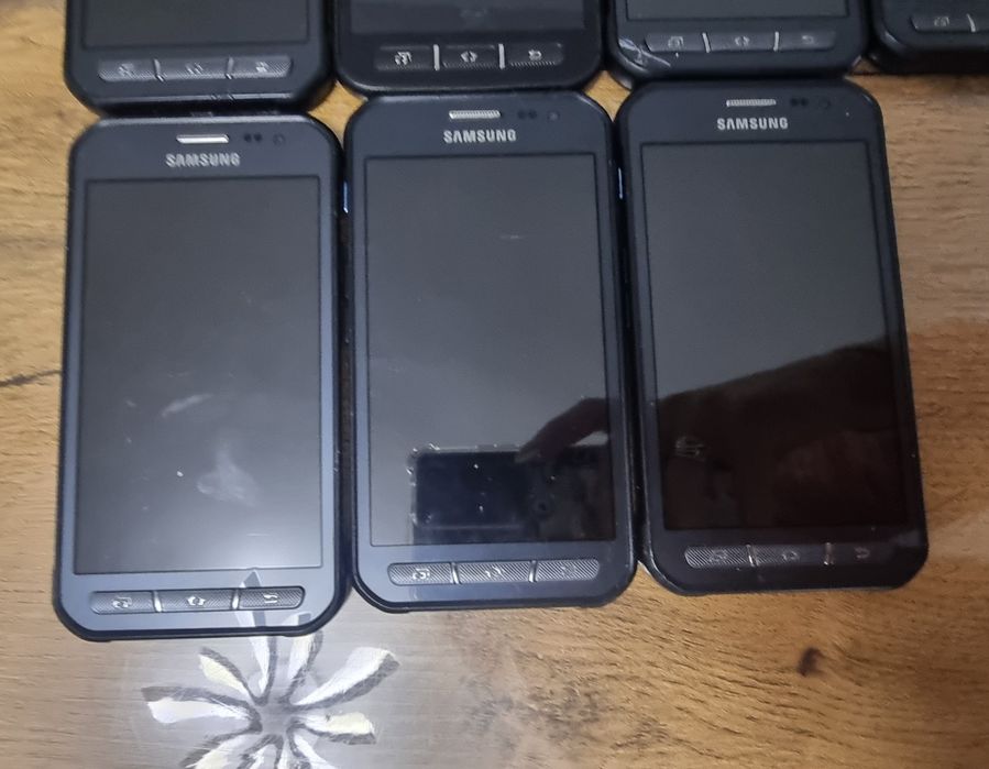 Samsung Galaxy Xcover 3 за части