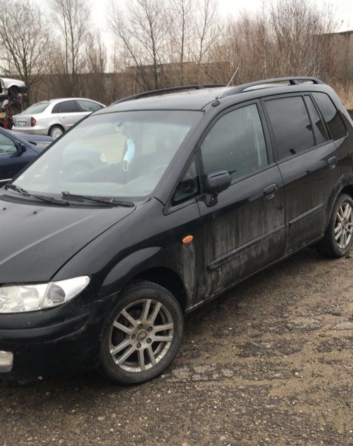 Продам по запчастям Mazda premacy