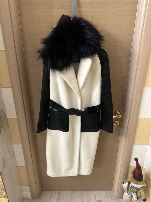 Palton blana combinat cu piele