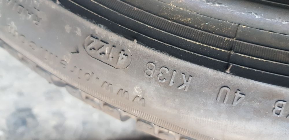 НОВИ ЗИМНИ-2022г./41с.-18цола-225/40-1бр.-170лв."PIRELLI "