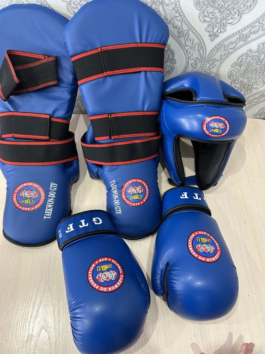 Амуниция GTF, новая. На 11-13 лет подходит.