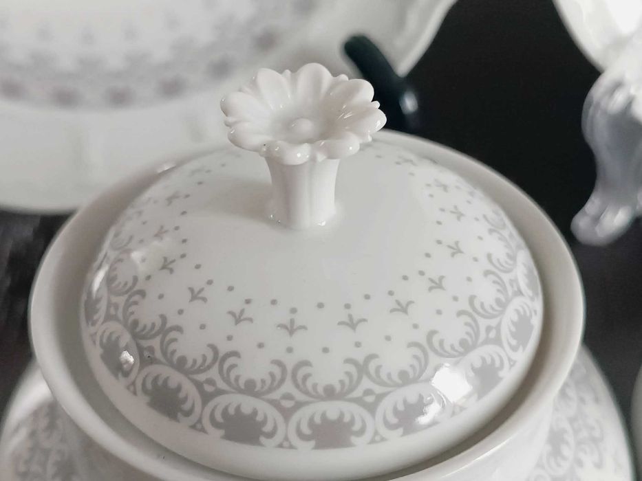 Немски сервиз,костен порцелан