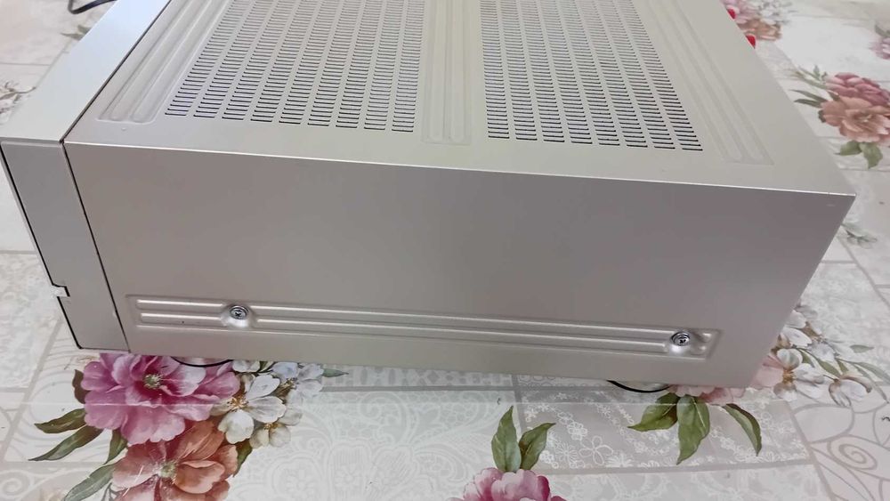 Pioneer A676 Reference Stereo amplifier, preț redus!