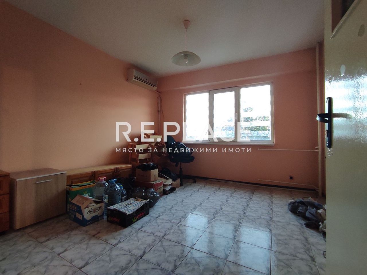 Продава се Четиристаен апартамент в Варна, Младост 1 - 82 кв.м за 1525 €/кв.м - Снимка #3