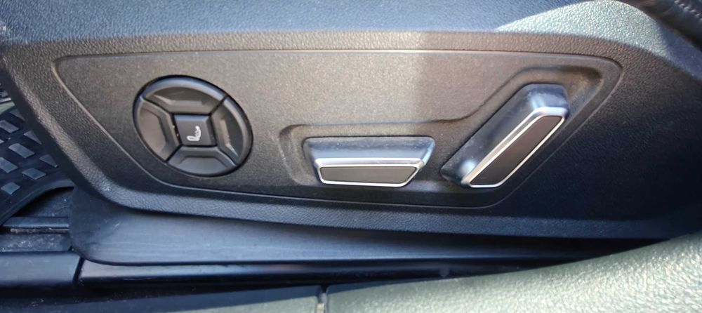 Audi A6 55 TFSI e quattro sport S-Line Matrix, Bang & Olufsen, 367 CP