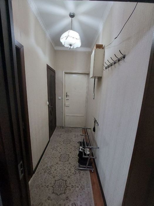 Buyuk ipak Yoli Pushkin metro yonida bezmakler kvartira